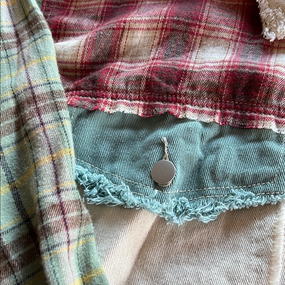 POL Frayed Patchwork Shacket - Picture 3 of 6